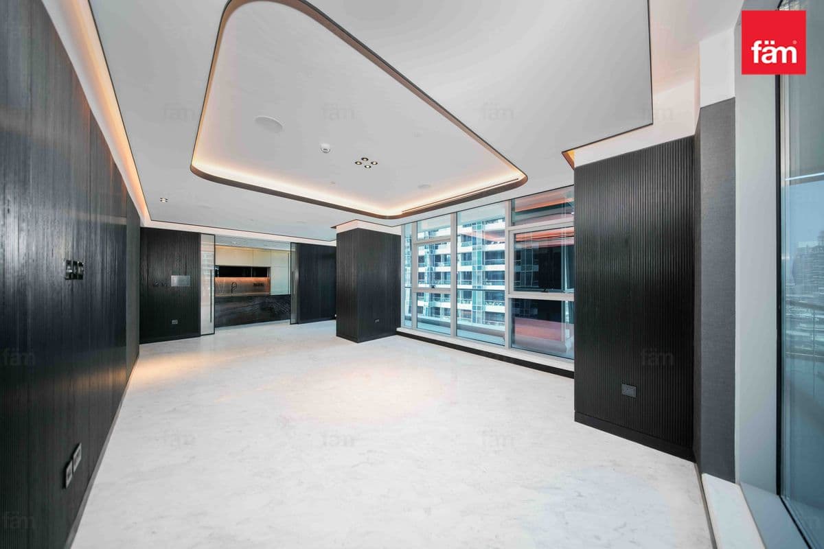 3 bedroom apartment in J One (Da Vinci Tower B), photograph 2 of 20