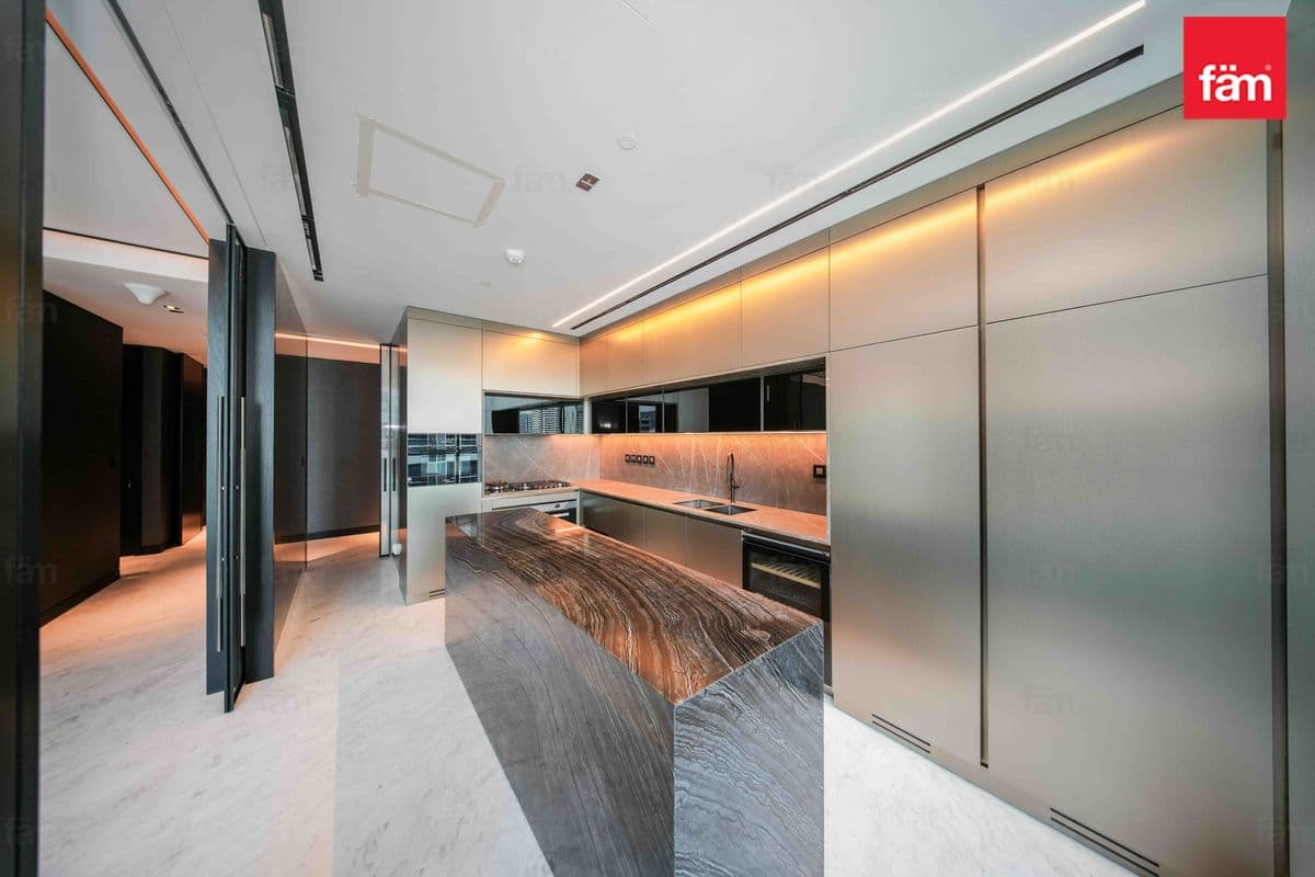 3 bedroom apartment in J One (Da Vinci Tower B), photograph 8 of 20