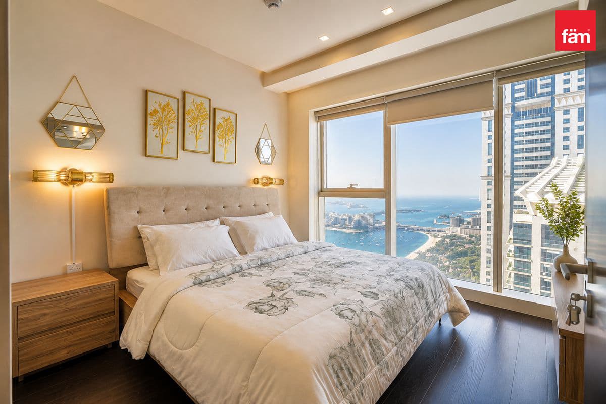 4 bedroom apartment in Damac Heights, photograph 13 of 20
