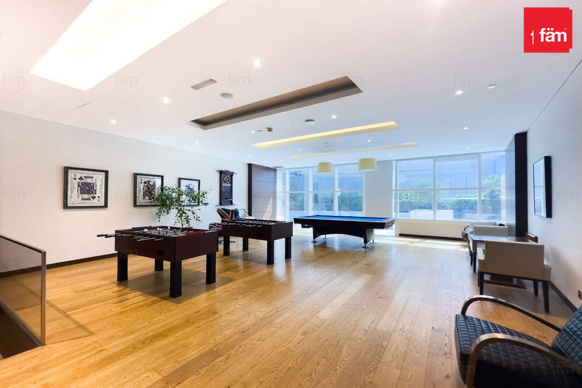 4 bedroom apartment in Damac Heights, photograph 19 of 20