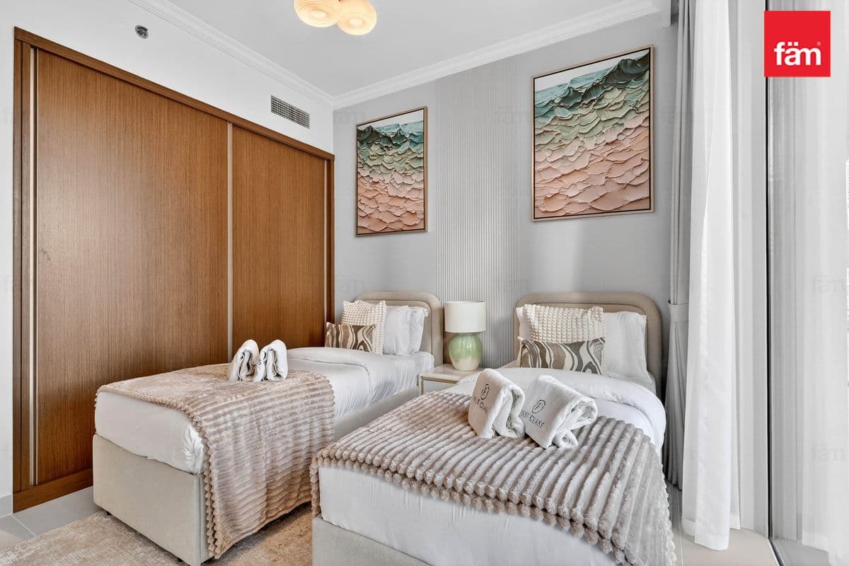 3 bedroom apartment in EB Palace Beach Residence Tower 1, photograph 15 of 20