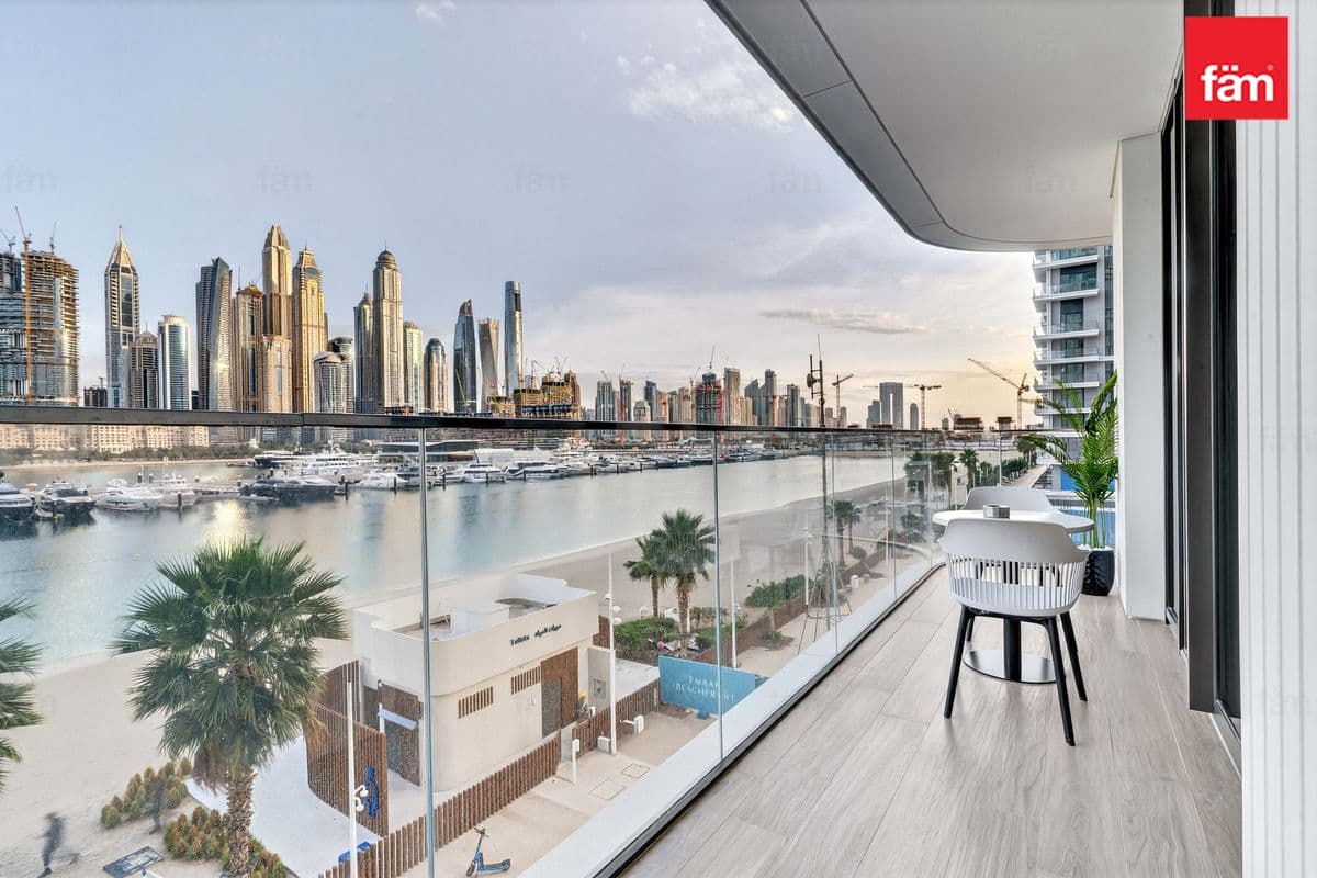 3 bedroom apartment in EB Palace Beach Residence Tower 1, photograph 1 of 20