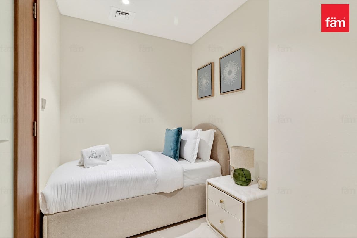 3 bedroom apartment in EB Palace Beach Residence Tower 1, photograph 12 of 20