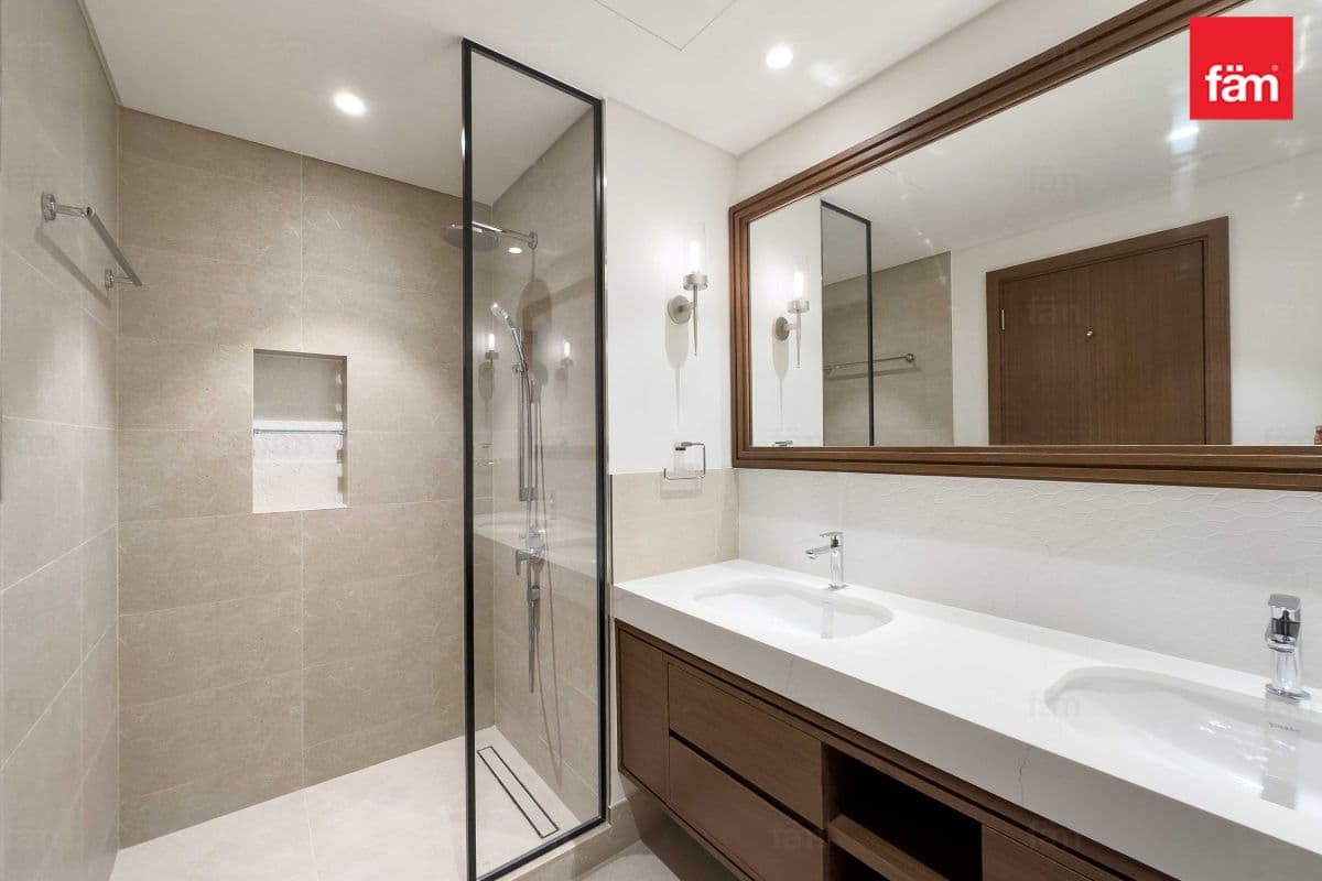4 bedroom apartment in EB Palace Beach Residence Tower 2, photograph 16 of 20