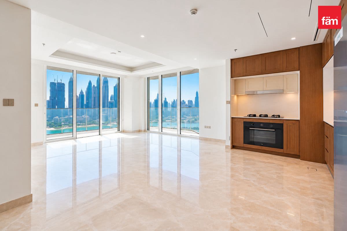 3 bedroom apartment in EB Palace Beach Residence Tower 2, photograph 4 of 12