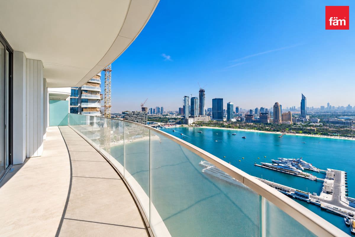 3 bedroom apartment in EB Palace Beach Residence Tower 2, photograph 2 of 12