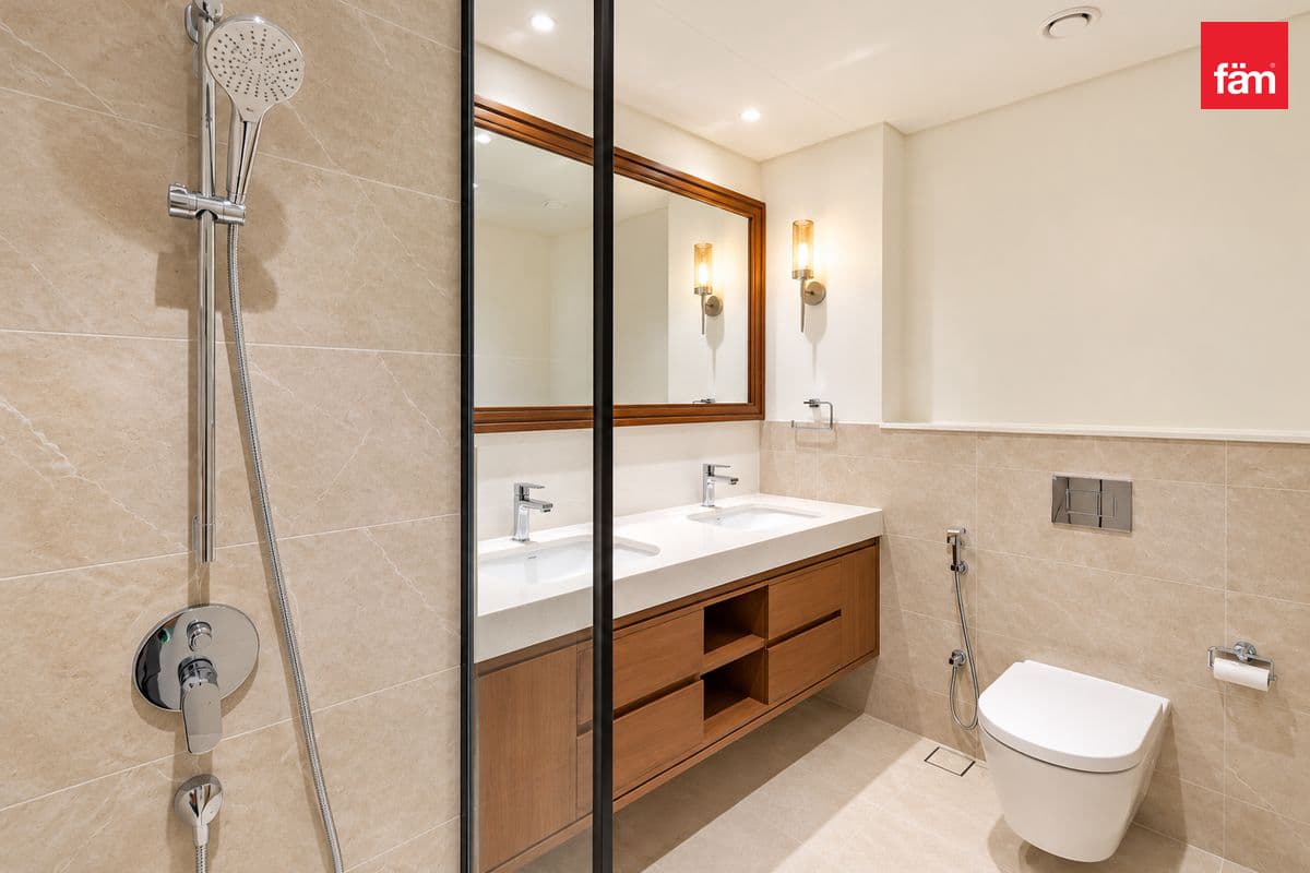 3 bedroom apartment in EB Palace Beach Residence Tower 2, photograph 12 of 12