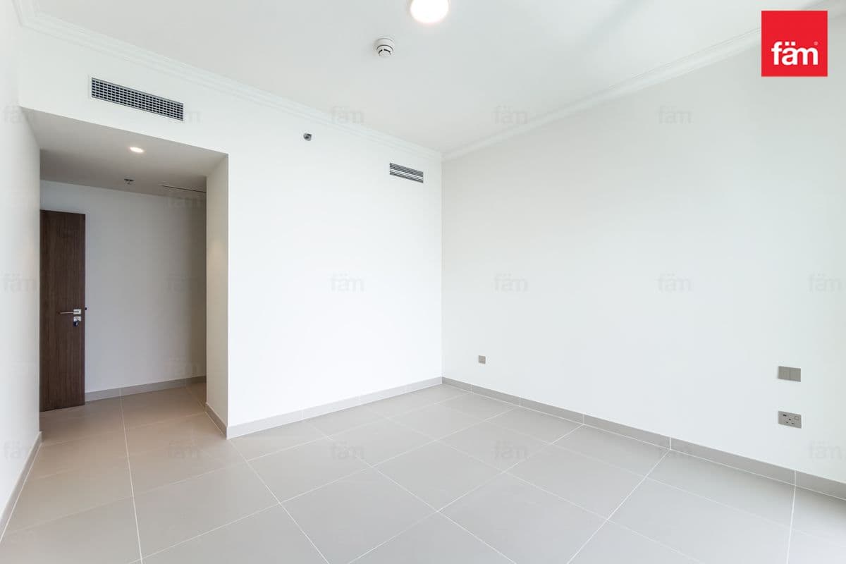3 bedroom apartment in EB Palace Beach Residence Tower 2, photograph 18 of 20