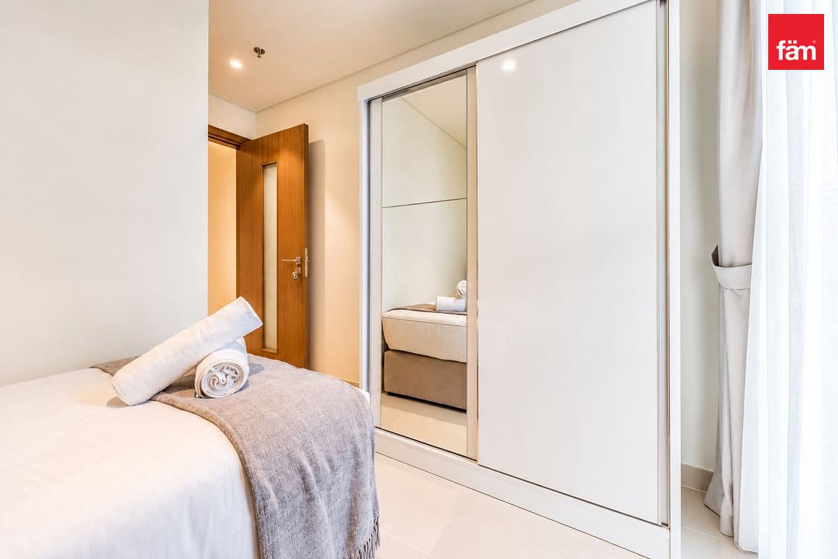 3 bedroom apartment in EB Palace Beach Residence Tower 2, photograph 11 of 18