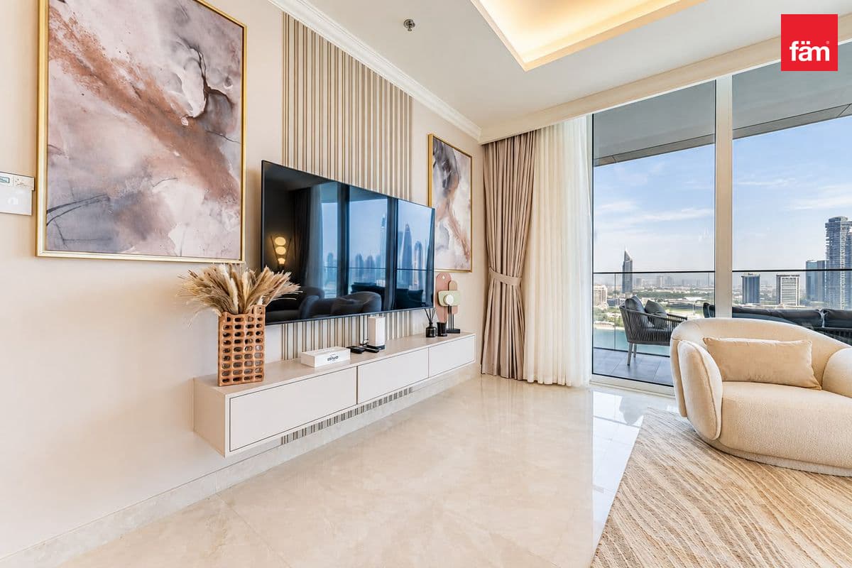 3 bedroom apartment in EB Palace Beach Residence Tower 2, photograph 4 of 18