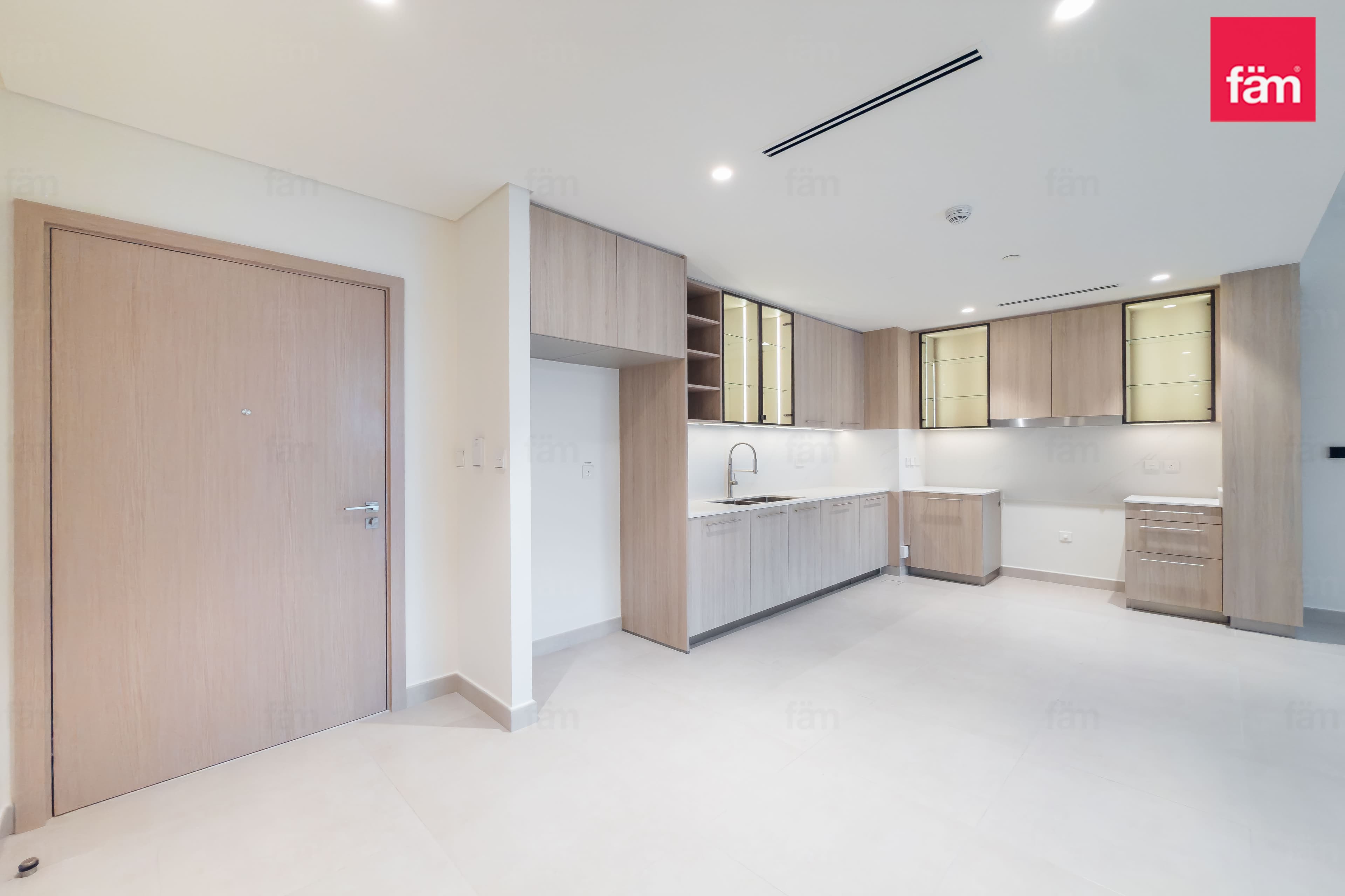 3 bedroom apartment in Elvira Building 2, photograph 6 of 20