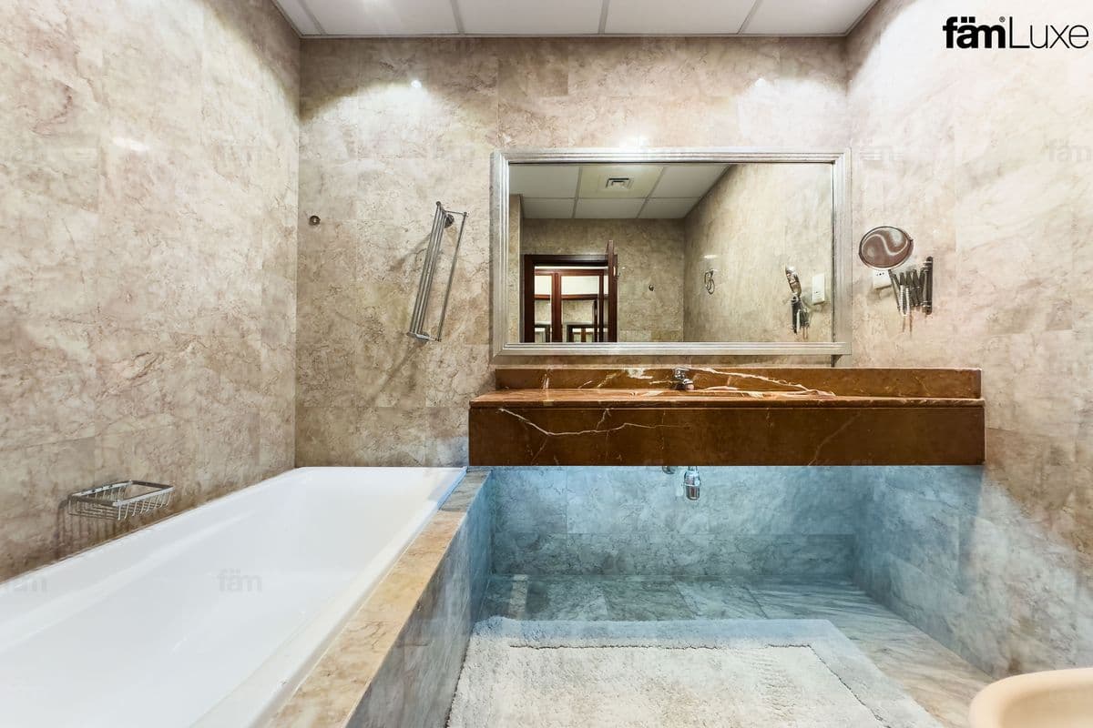 5 bedroom apartment in Emirates Crown Tower, photograph 9 of 20