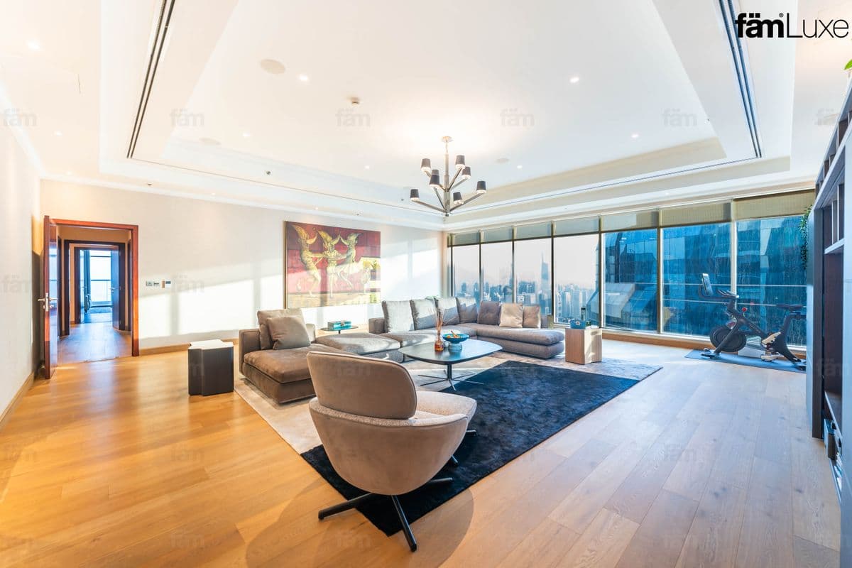 5 bedroom apartment in Emirates Crown Tower, photograph 6 of 20