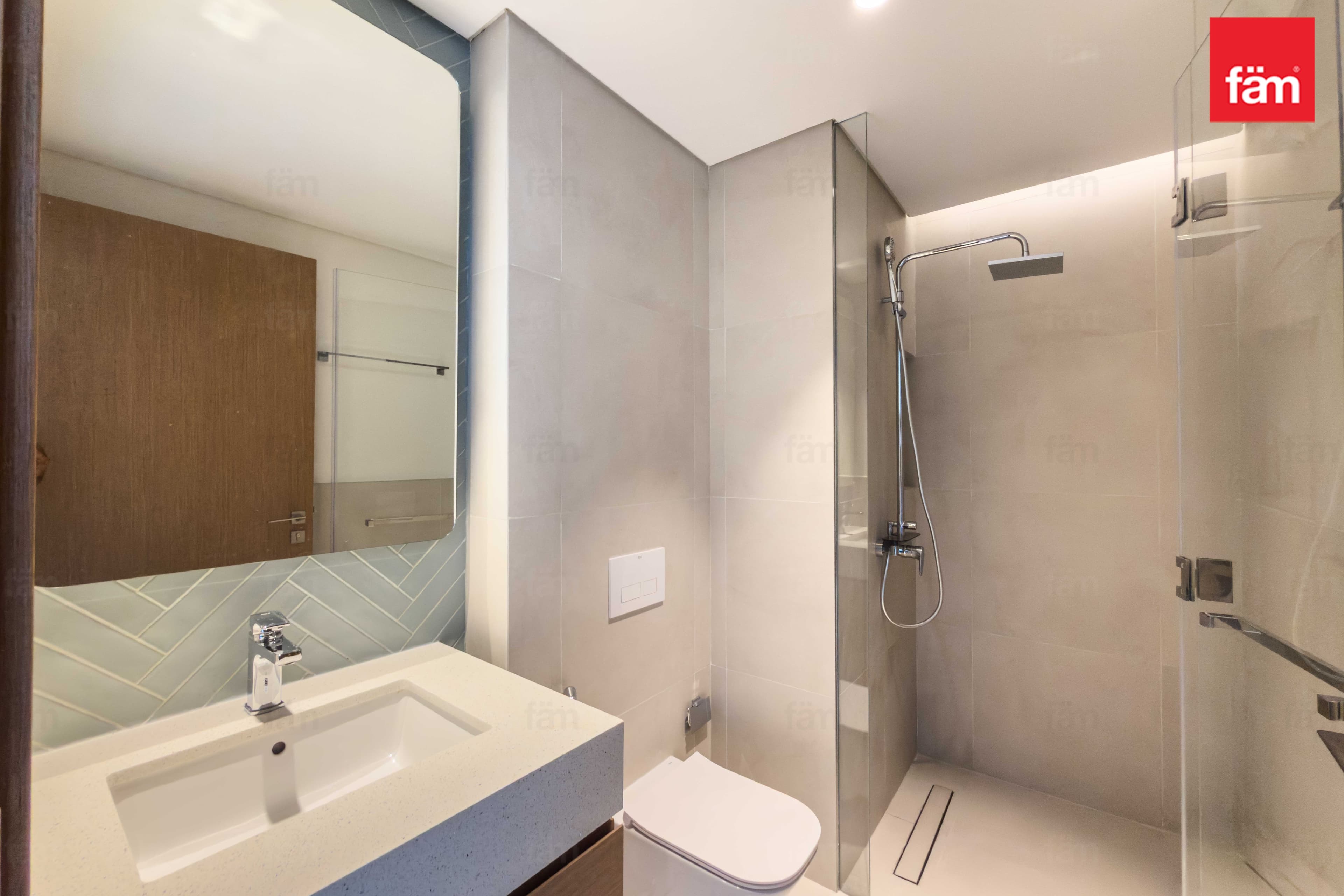 4 bedroom apartment in Erin, photograph 18 of 20