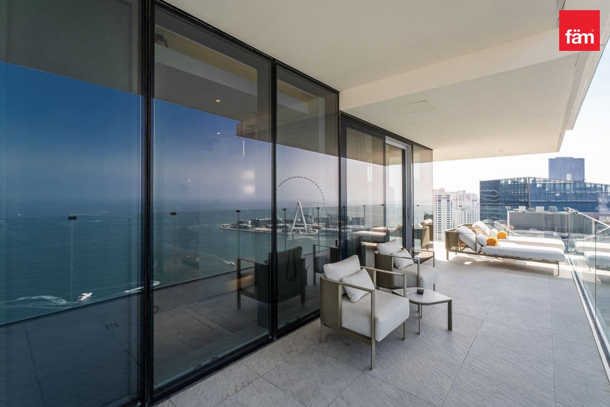 3 bedroom apartment in FIVE LUXE JBR, photograph 3 of 20