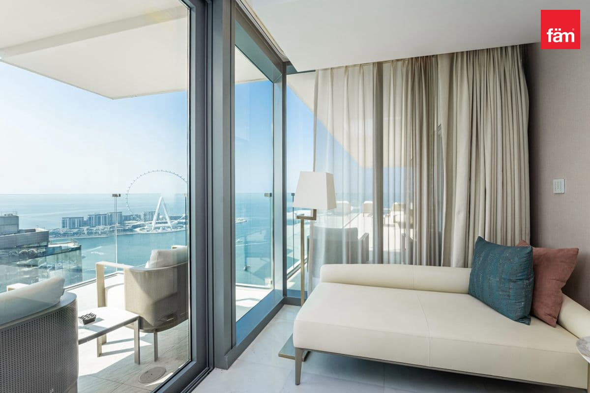 3 bedroom apartment in FIVE LUXE JBR, photograph 2 of 20