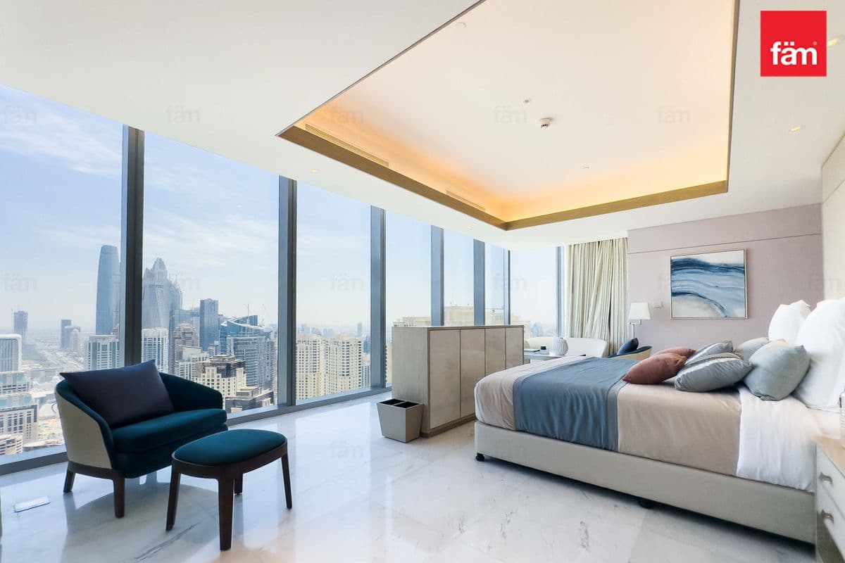 2 bedroom apartment in FIVE LUXE JBR, photograph 3 of 14