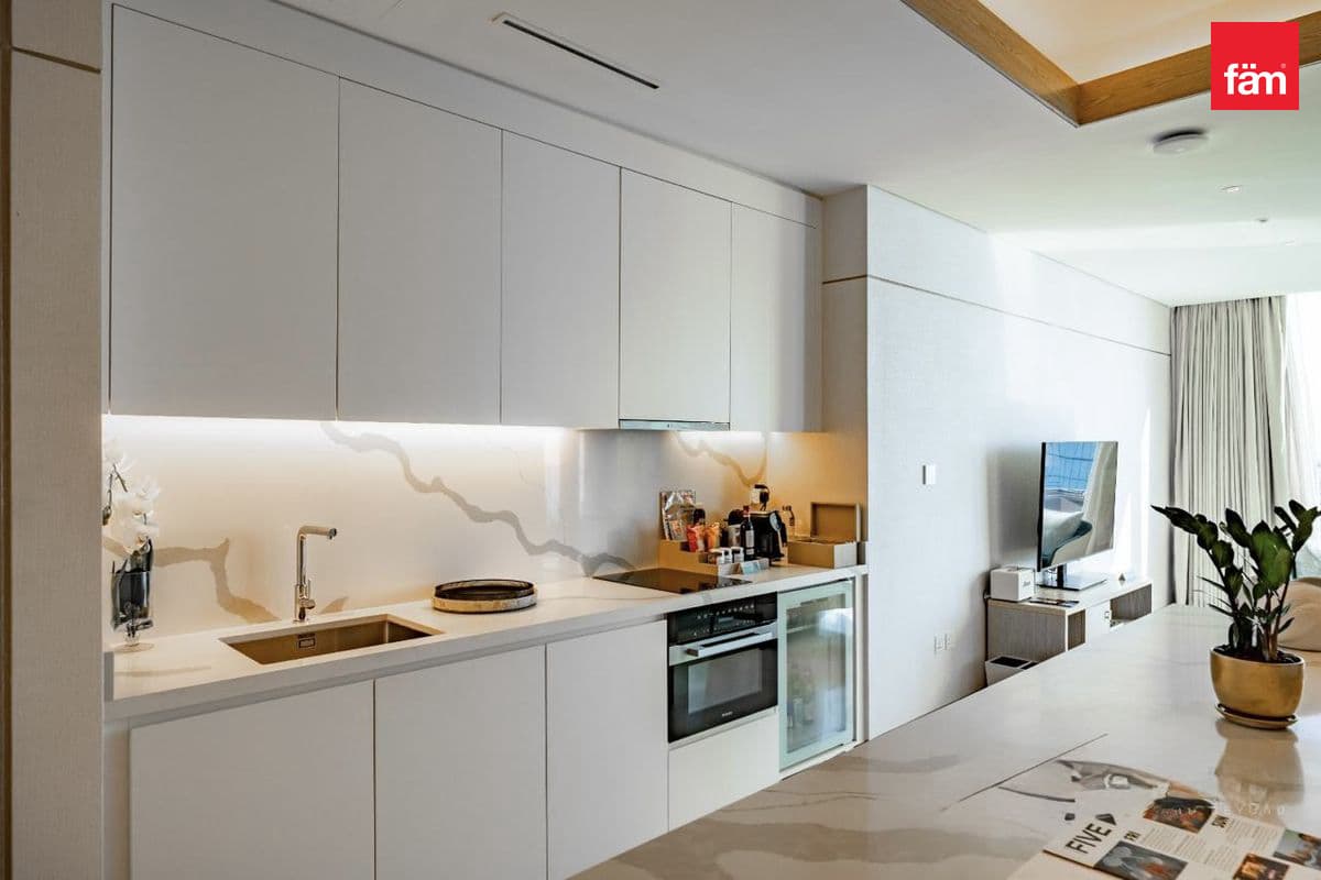 1 bedroom apartment in FIVE LUXE JBR, photograph 7 of 14