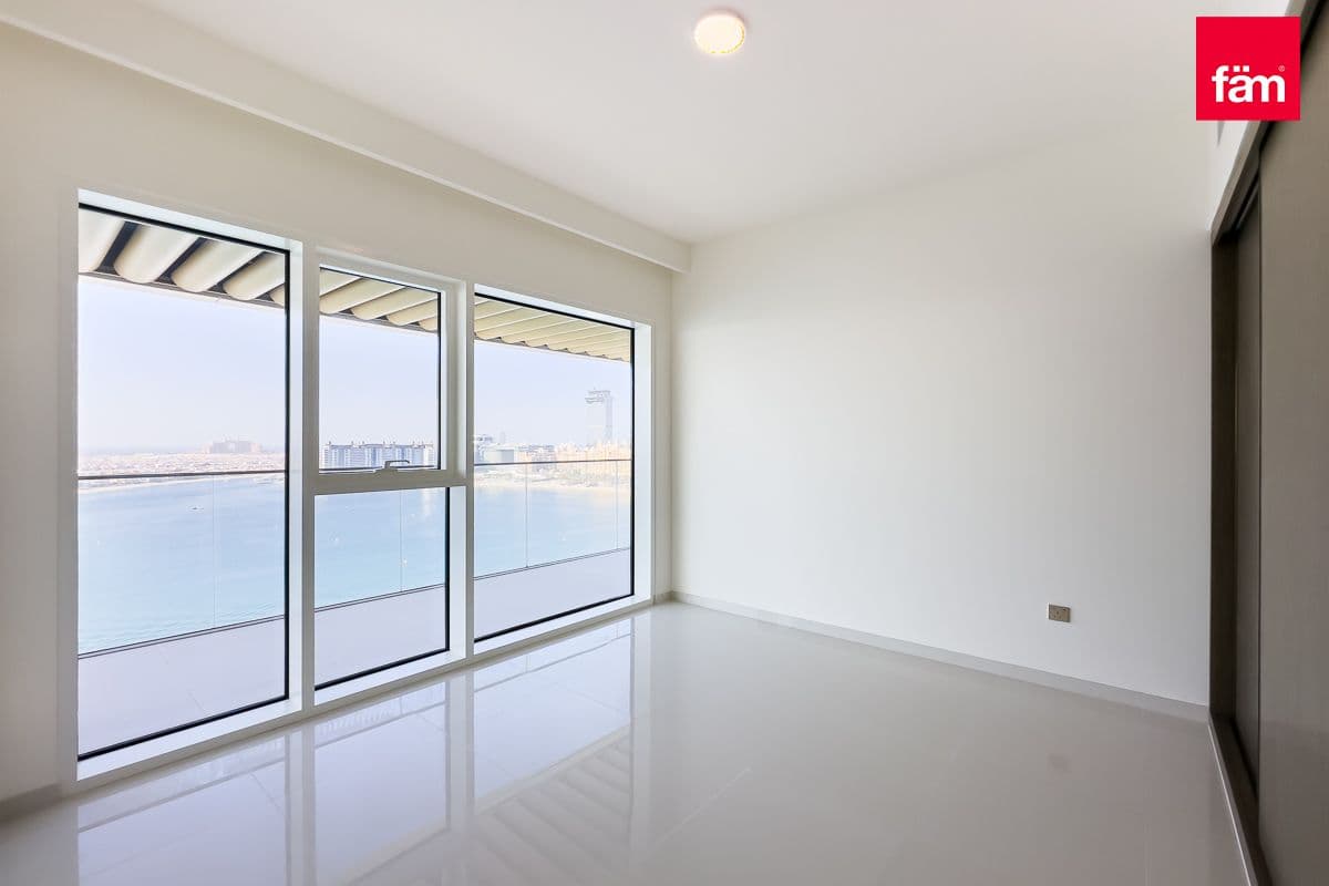 2 bedroom apartment in Grand Bleu Tower 1, photograph 9 of 20