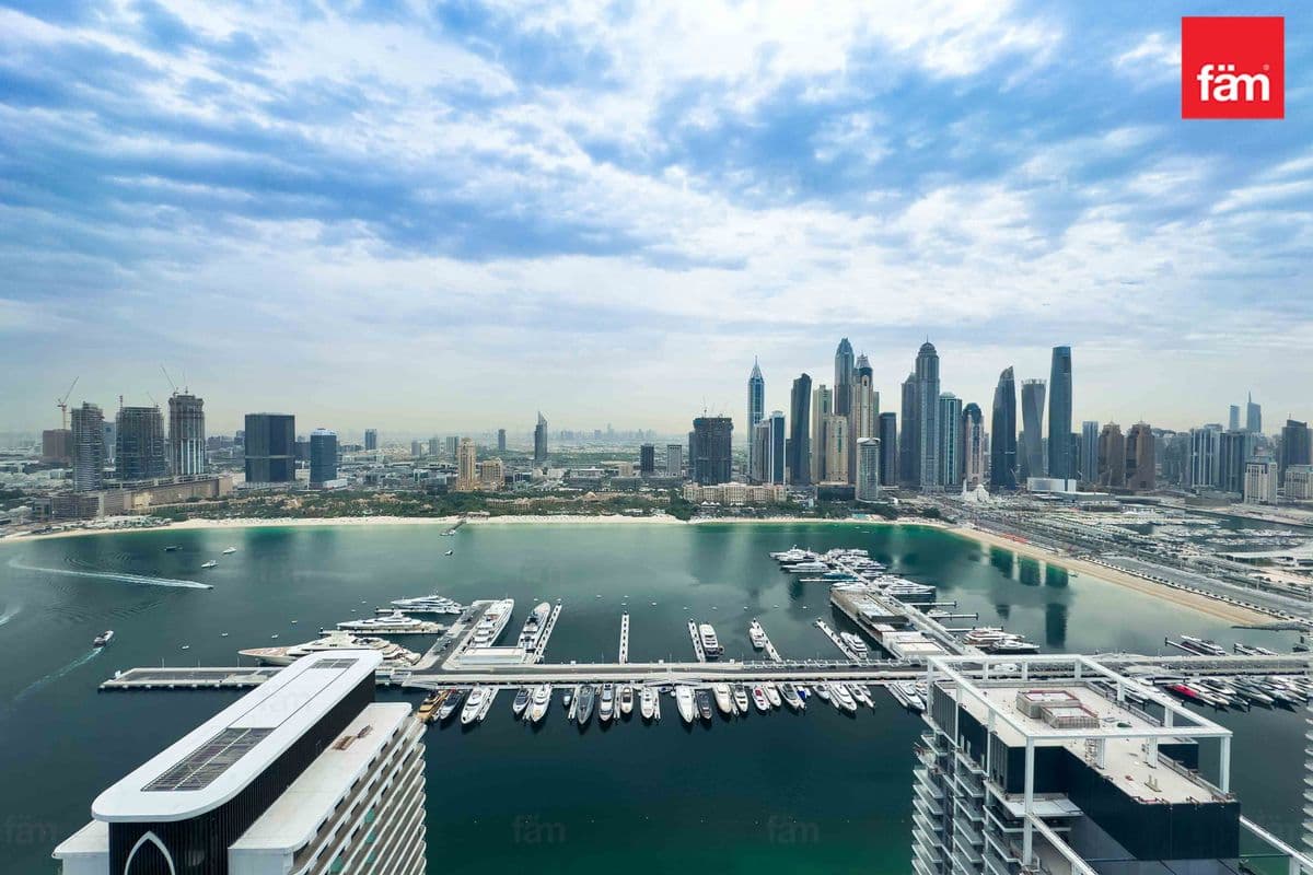 2 bedroom apartment in Grand Bleu Tower 1, photograph 12 of 20