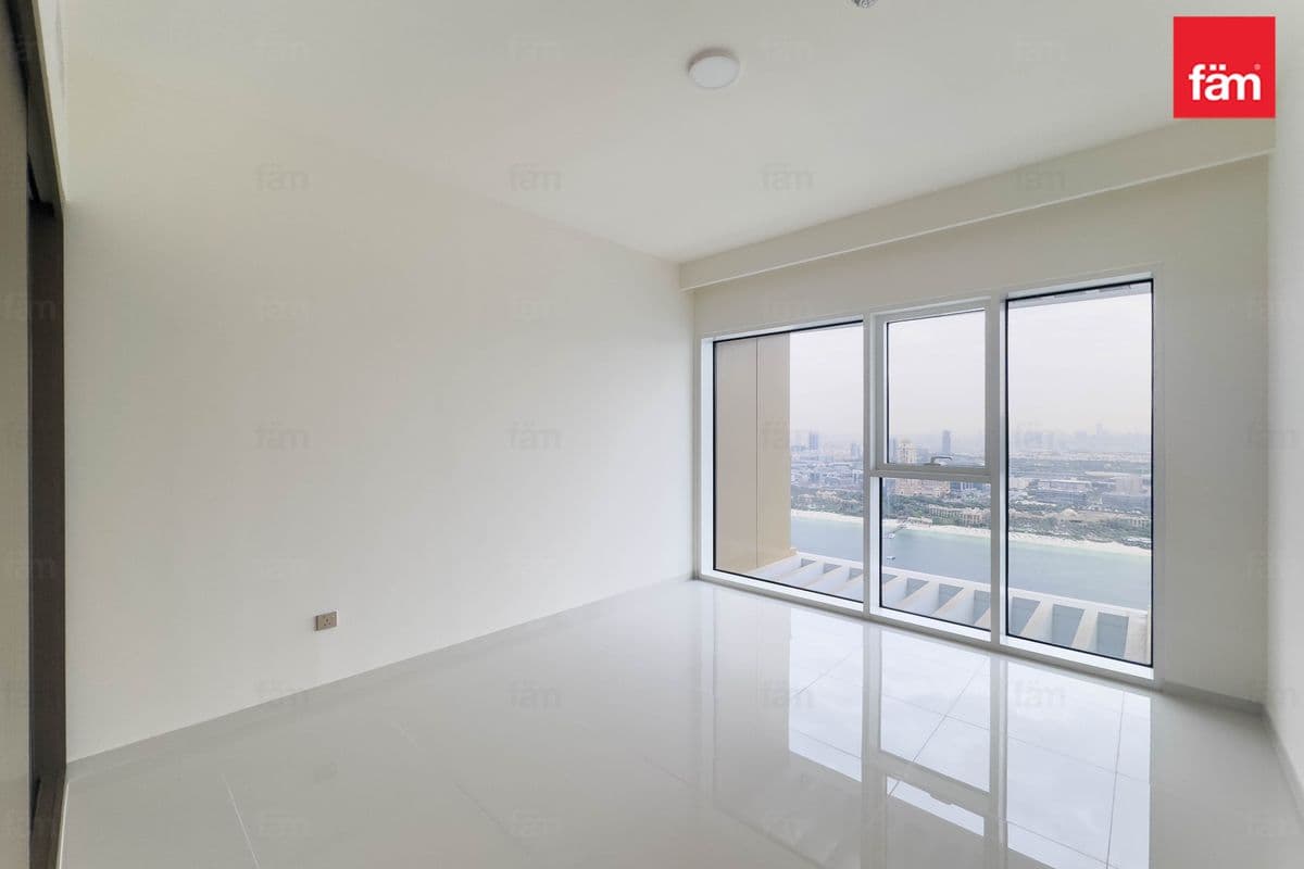 2 bedroom apartment in Grand Bleu Tower 1, photograph 11 of 20