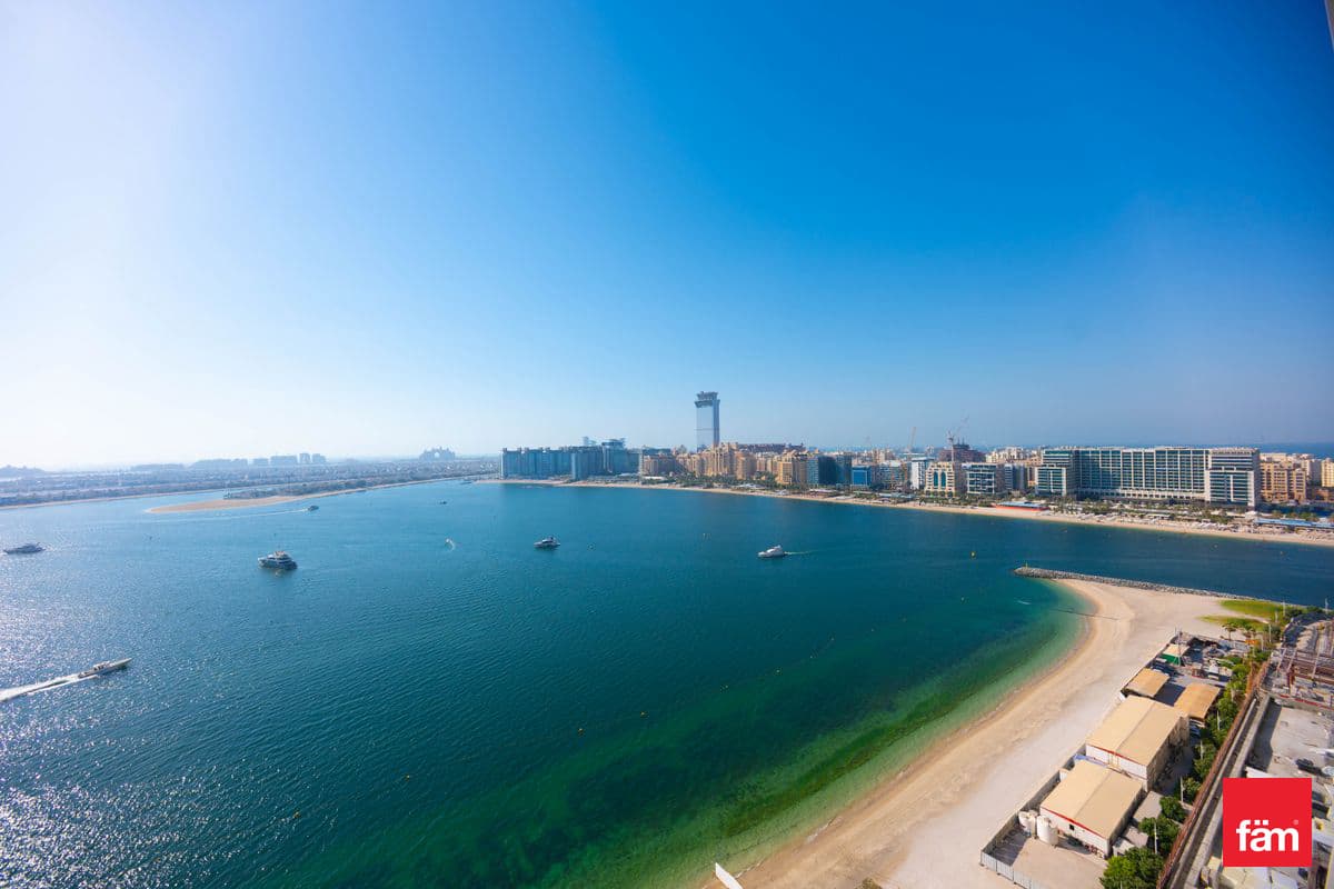 3 bedroom apartment in Grand Bleu Tower 1, photograph 13 of 20