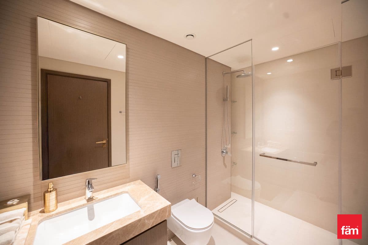 3 bedroom apartment in Grand Bleu Tower 1, photograph 18 of 20