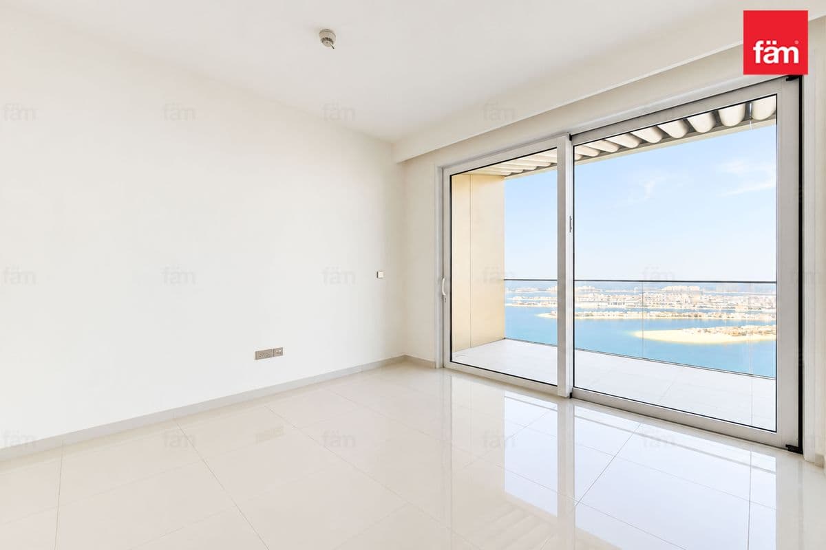 3 bedroom apartment in Grand Bleu Tower 1, photograph 11 of 20