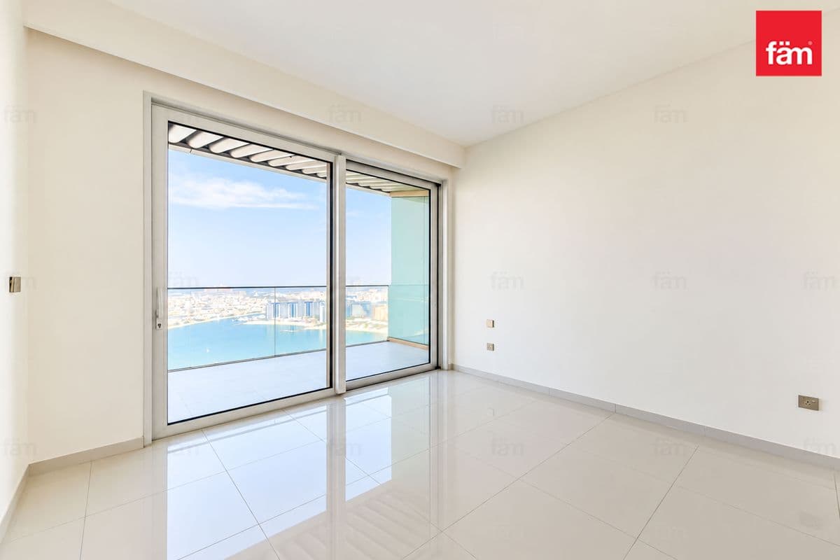 3 bedroom apartment in Grand Bleu Tower 1, photograph 10 of 20