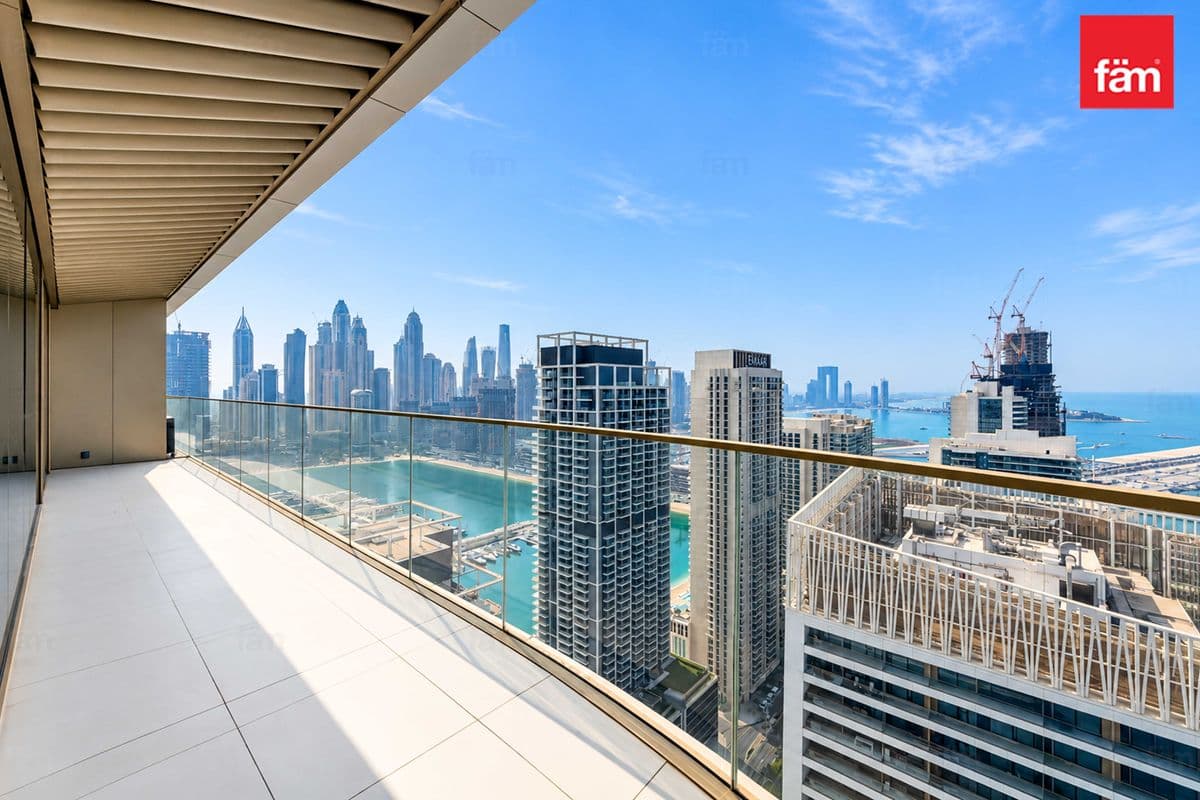 3 bedroom apartment in Grand Bleu Tower 1, photograph 3 of 20