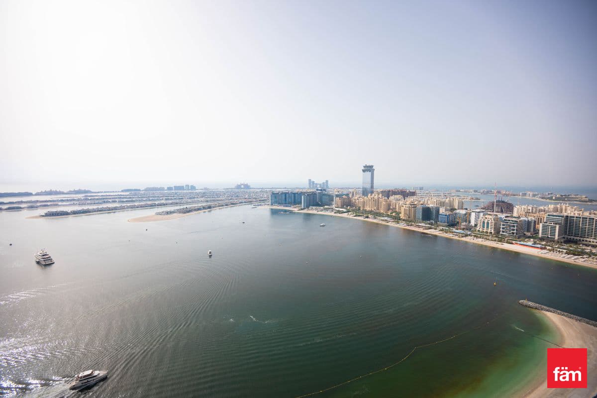 3 bedroom apartment in Grand Bleu Tower 1, photograph 19 of 20