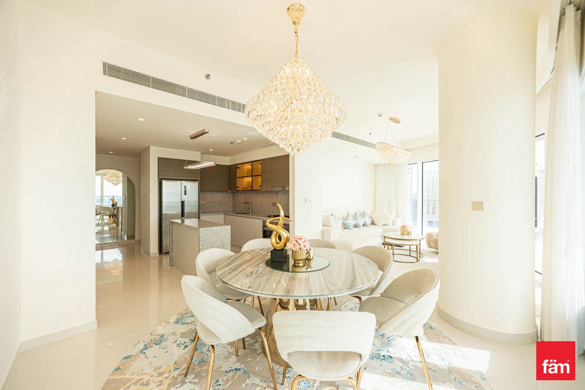 3 bedroom apartment in Grand Bleu Tower 1, photograph 8 of 20
