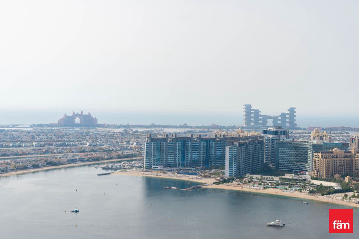 3 bedroom apartment in Grand Bleu Tower 1, photograph 15 of 20