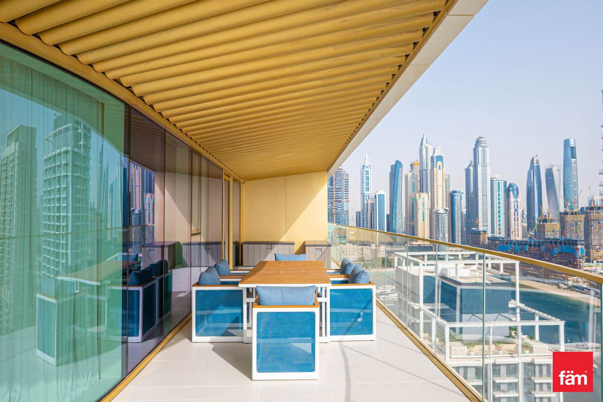 3 bedroom apartment in Grand Bleu Tower 1, photograph 3 of 20