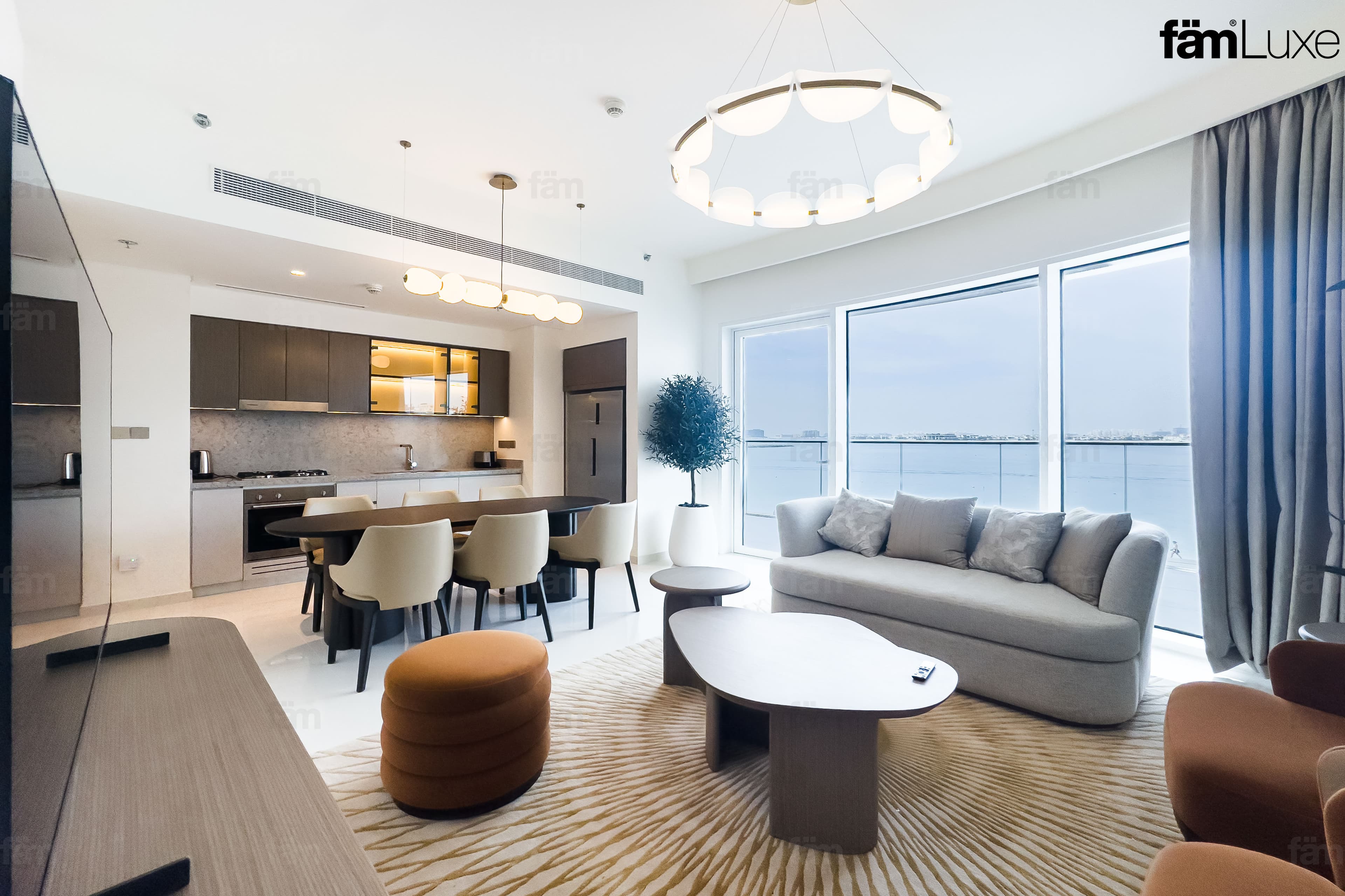 2 bedroom apartment in Grand Bleu Tower 2, photograph 4 of 15