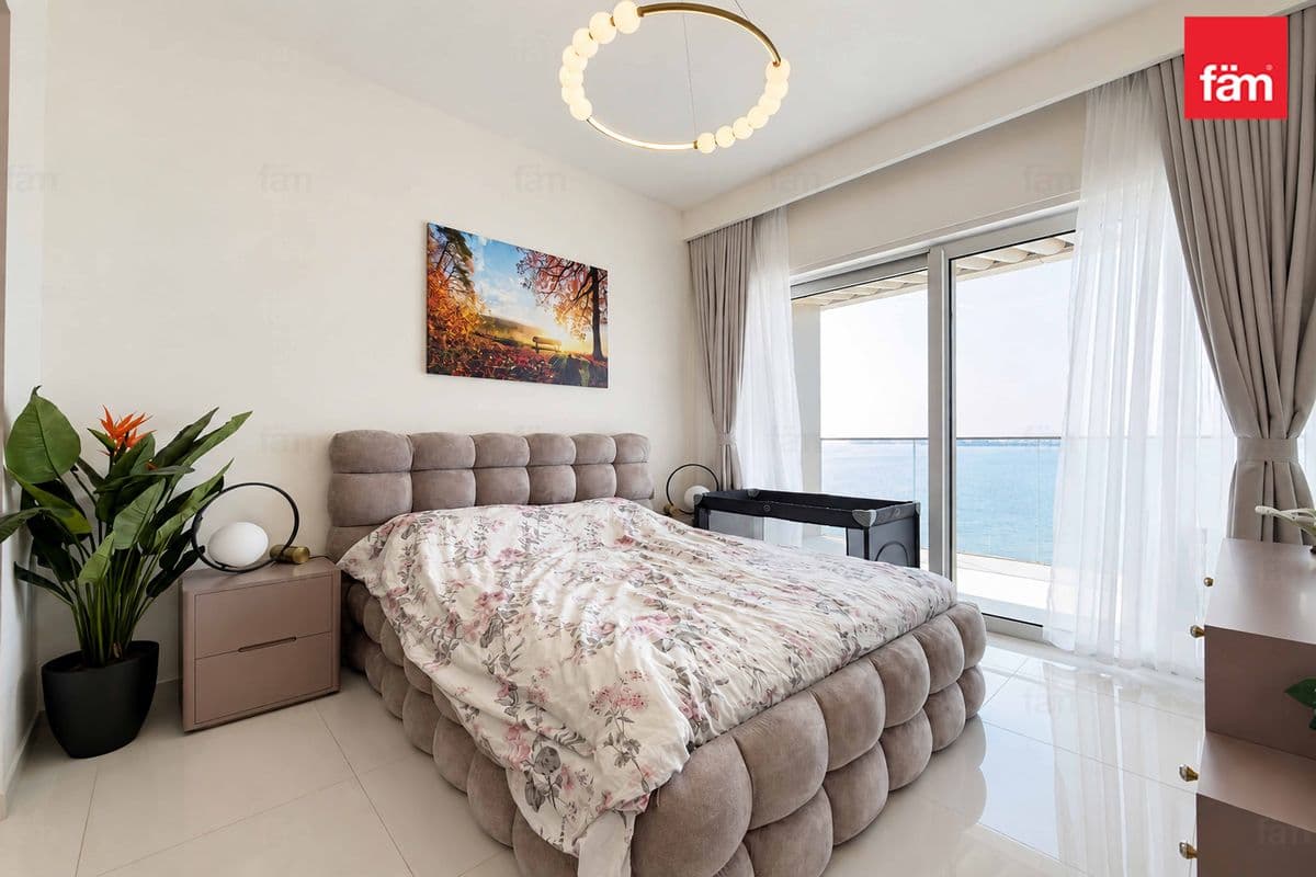 2 bedroom apartment in Grand Bleu Tower 2, photograph 13 of 20
