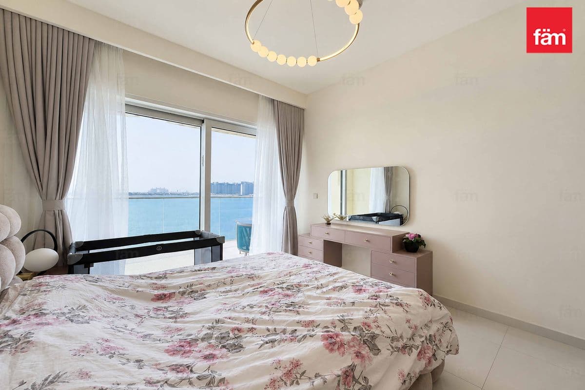 2 bedroom apartment in Grand Bleu Tower 2, photograph 12 of 20