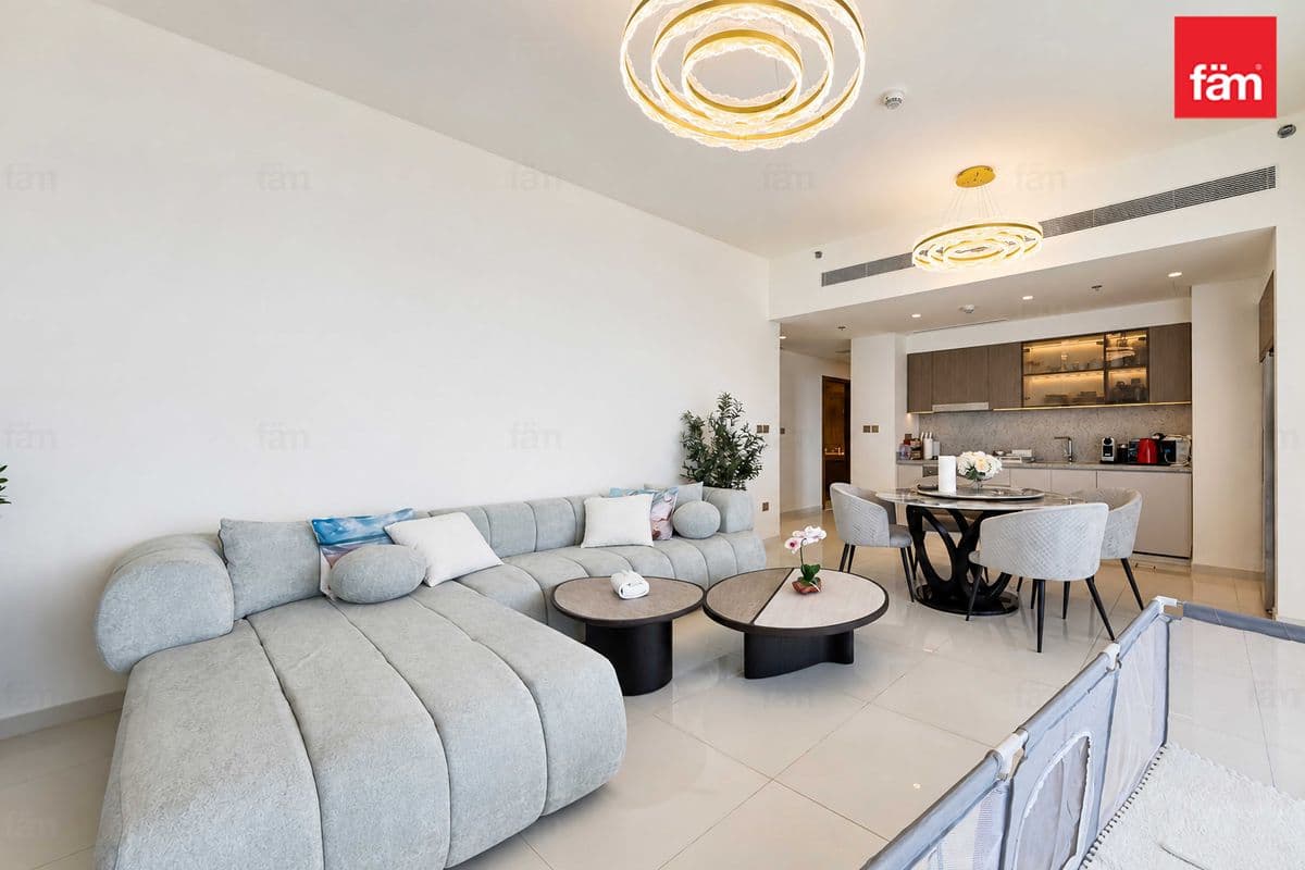 2 bedroom apartment in Grand Bleu Tower 2, photograph 4 of 20