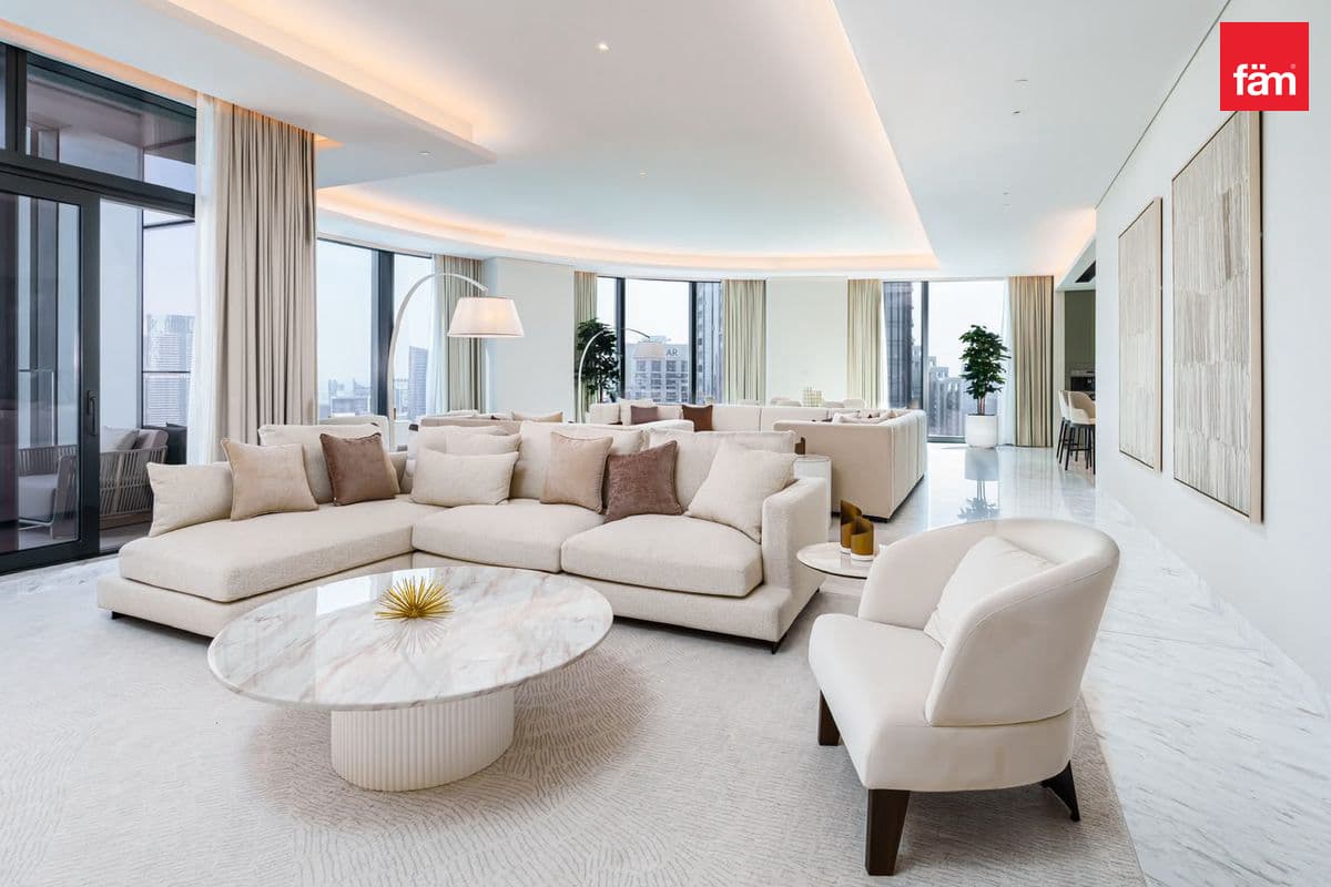 4 bedroom apartment in IL PRIMO, photograph 2 of 13