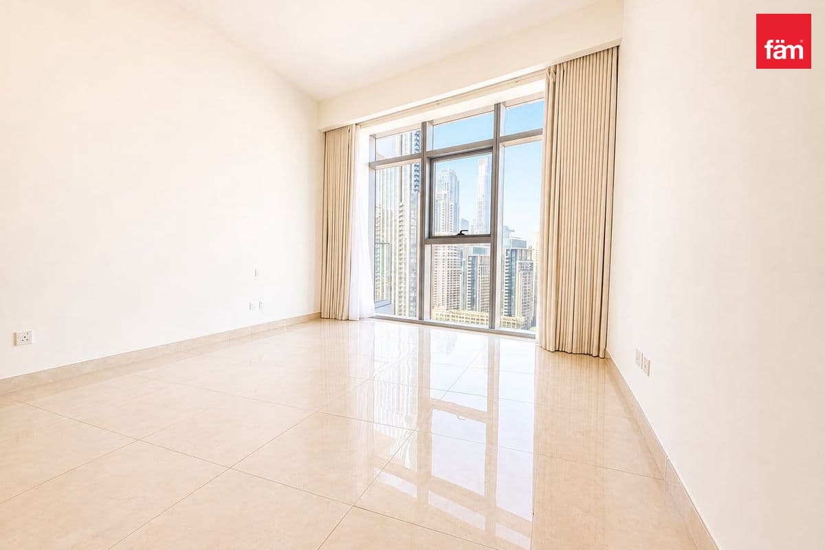 3 bedroom apartment in Imperial Avenue, photograph 4 of 11