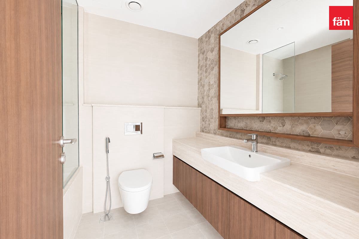 3 bedroom apartment in Imperial Avenue, photograph 13 of 20