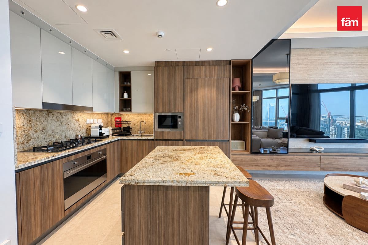 3 bedroom apartment in Imperial Avenue, photograph 10 of 20