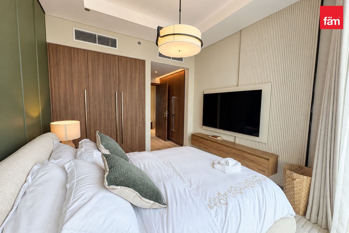 3 bedroom apartment in Imperial Avenue, photograph 6 of 20