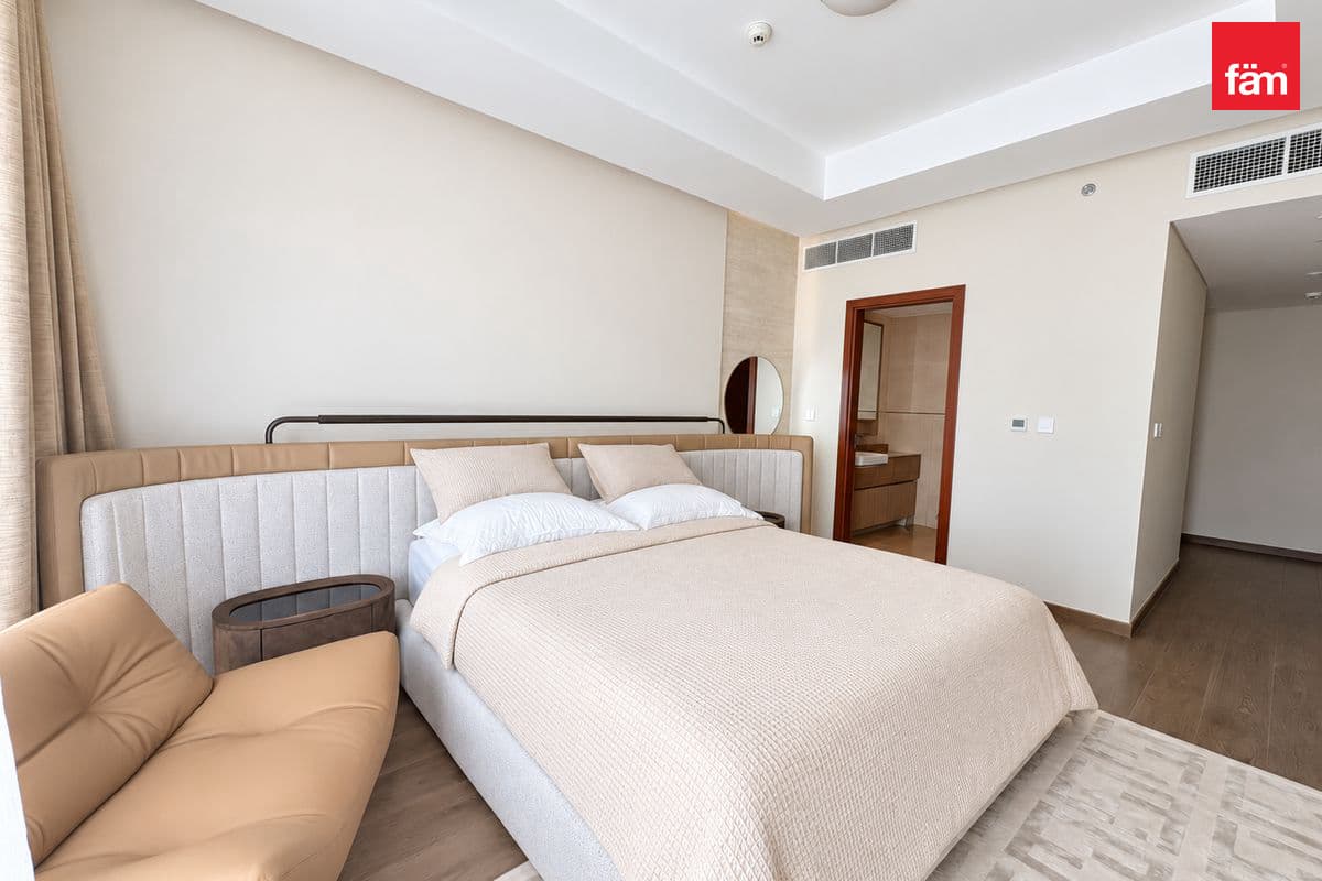 3 bedroom apartment in Imperial Avenue, photograph 9 of 20