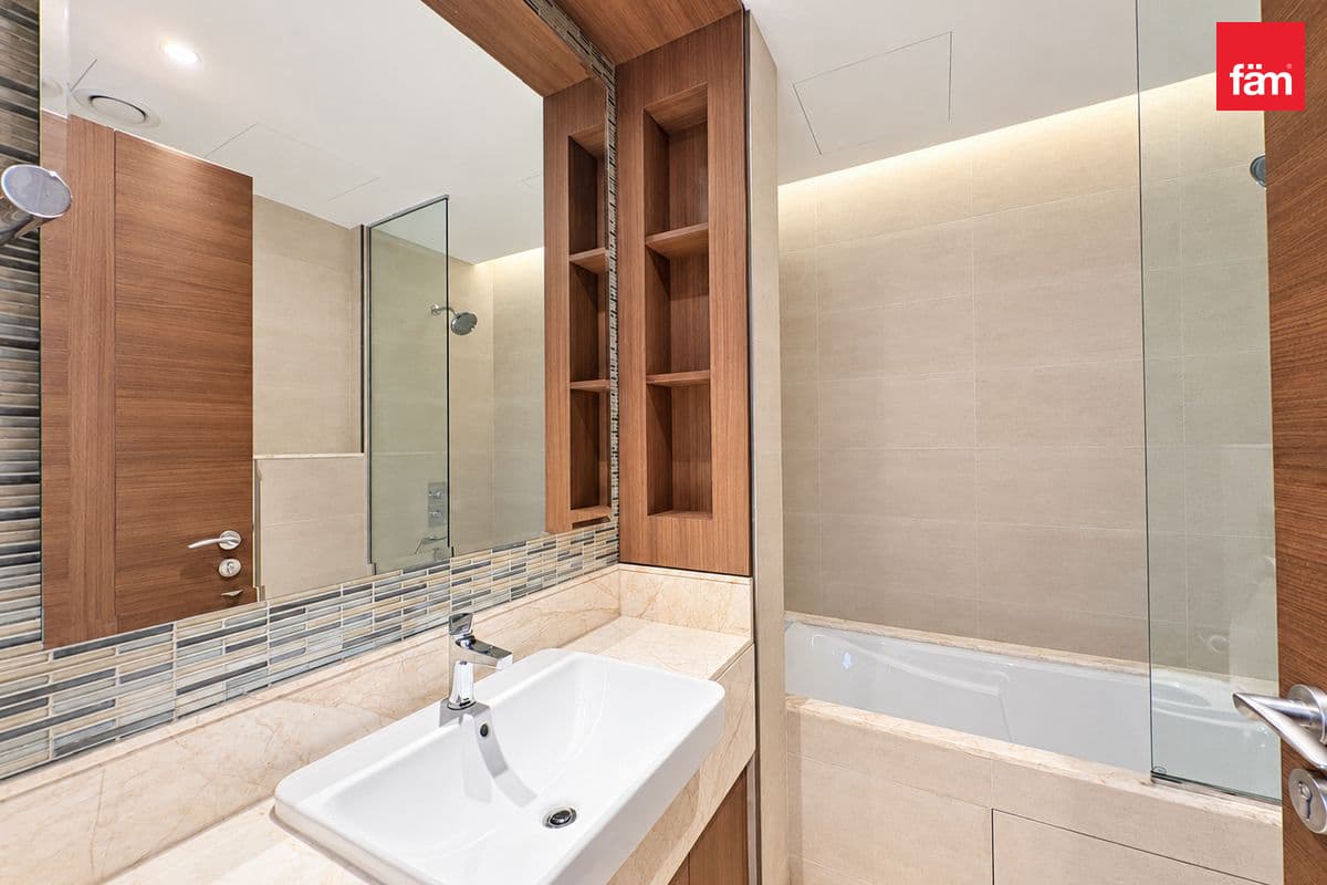 3 bedroom apartment in Imperial Avenue, photograph 10 of 20