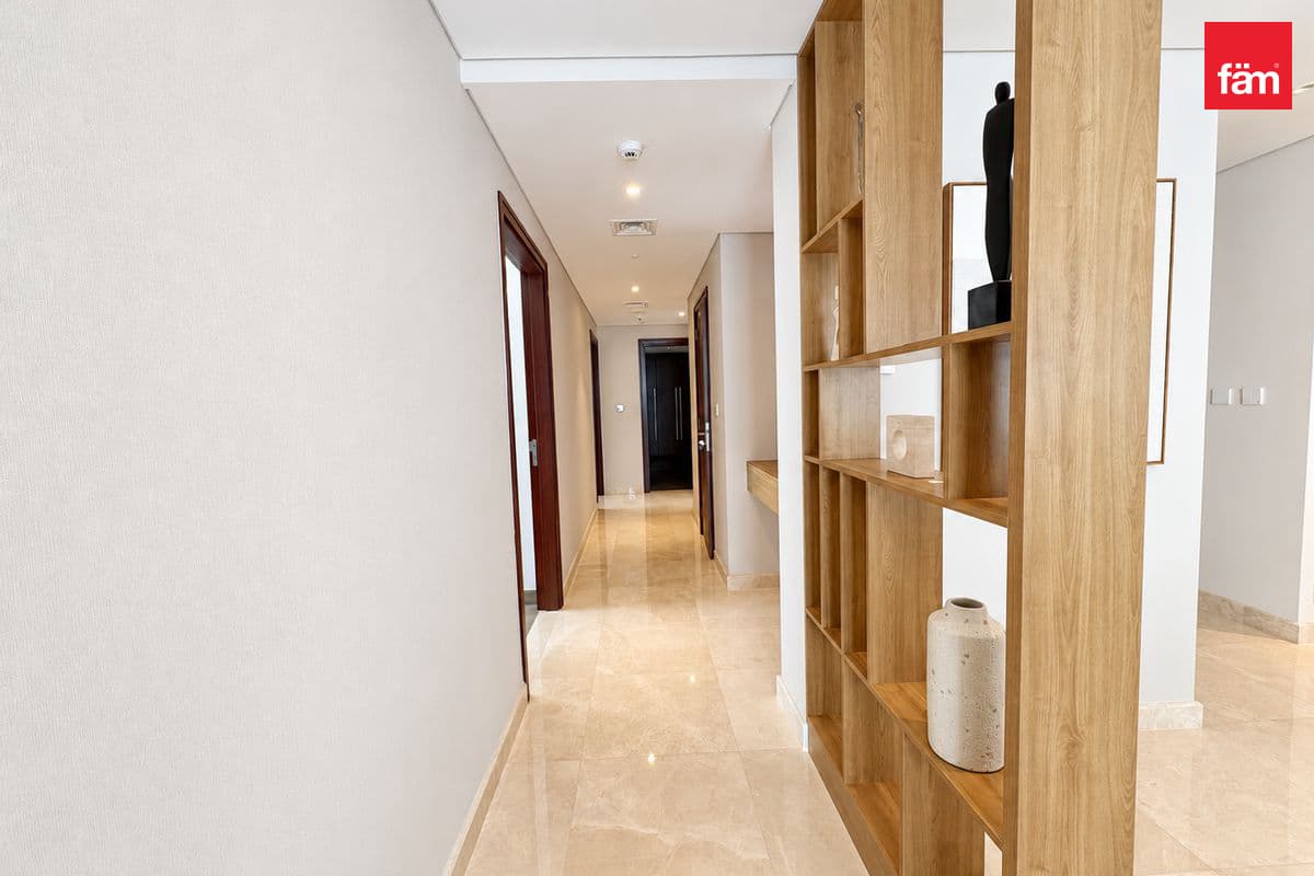 3 bedroom apartment in Imperial Avenue, photograph 19 of 20