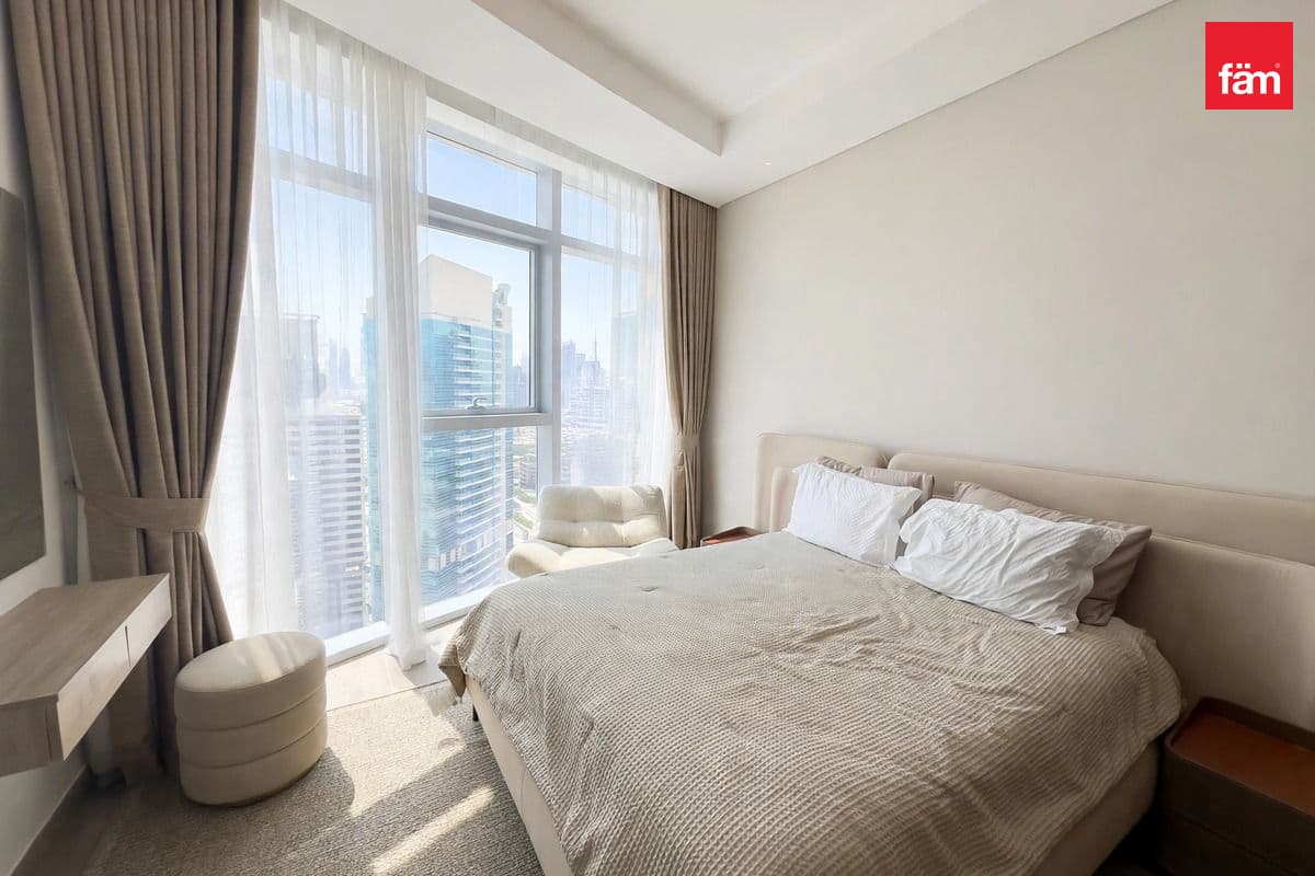 3 bedroom apartment in Imperial Avenue, photograph 11 of 20