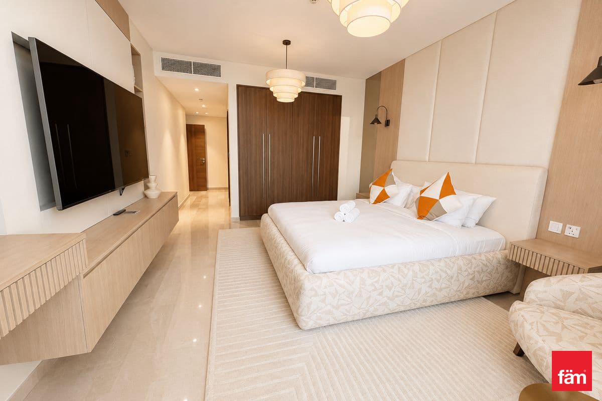 3 bedroom apartment in Imperial Avenue, photograph 6 of 20