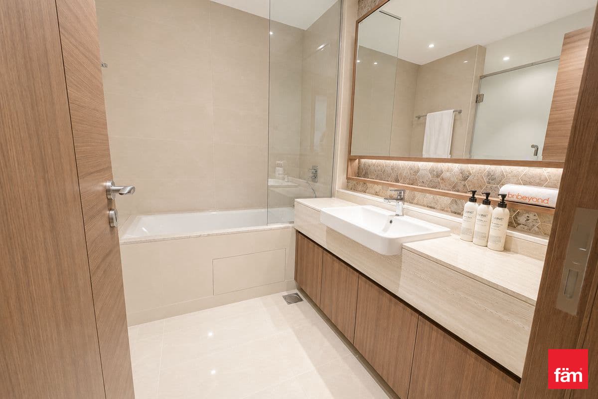 3 bedroom apartment in Imperial Avenue, photograph 14 of 20