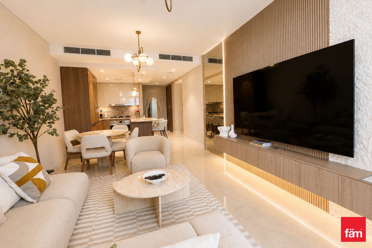 3 bedroom apartment in Imperial Avenue, photograph 4 of 20